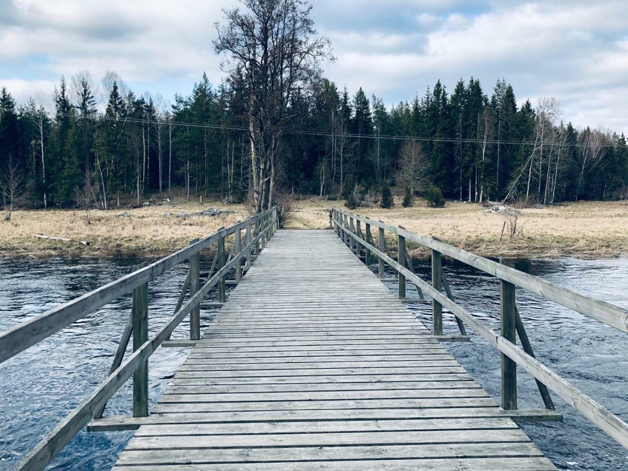 Cosy River House Kvillsfors Bagian luar foto